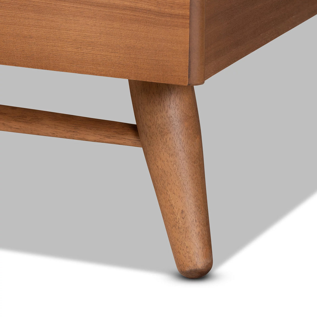 Walnut Brown Full Platform Bed L71458