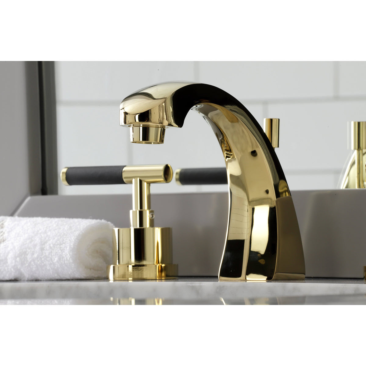 Brushed Nickel Widespread Bathroom Faucet T930