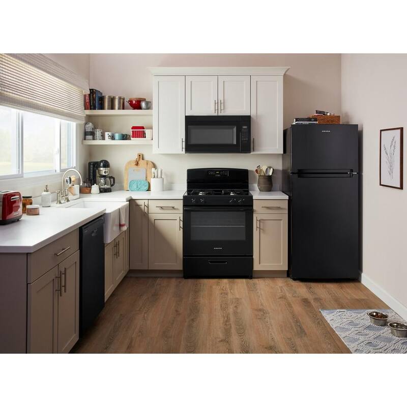 Electric Range in Black R121