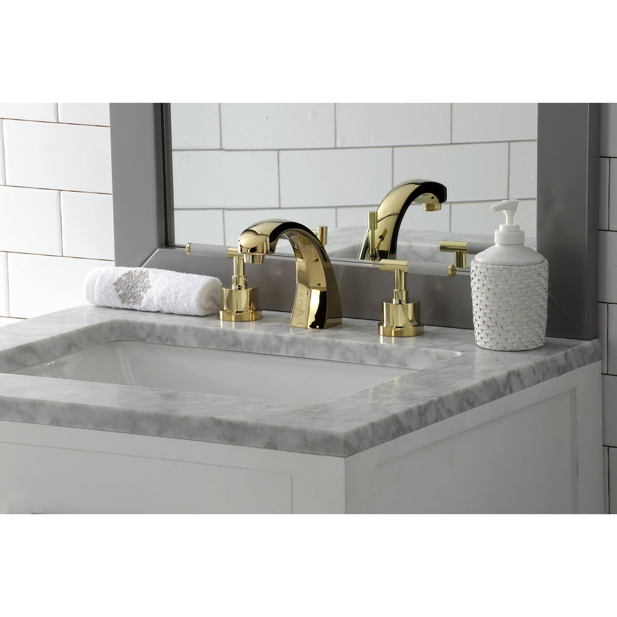Brushed Nickel Widespread Bathroom Faucet T930