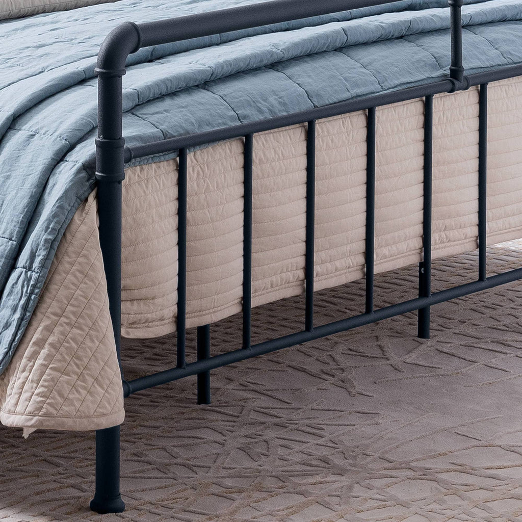 Queen-size Bed Frame E87668