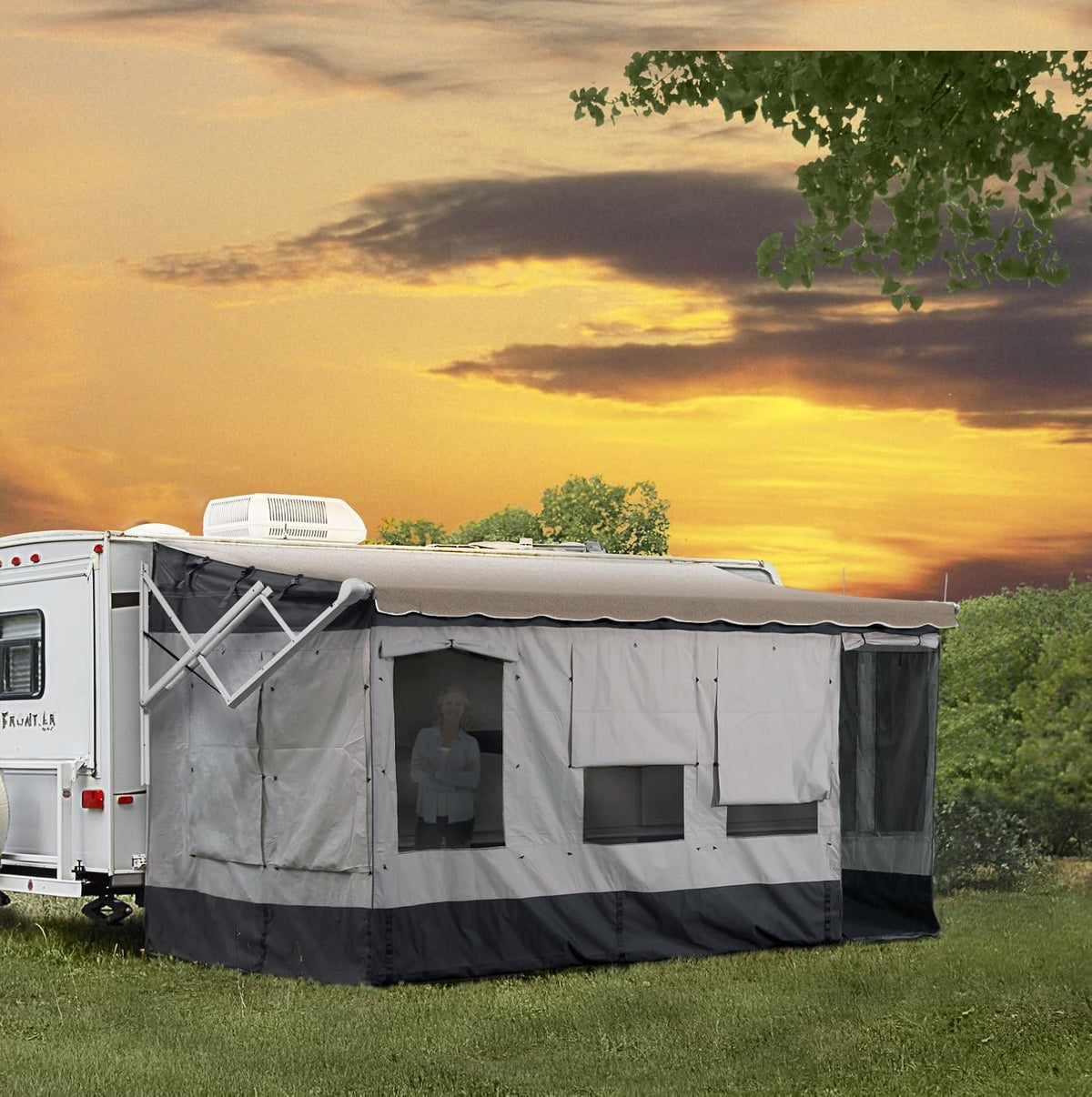 Screen Room for 18' to 19' Awning C8016