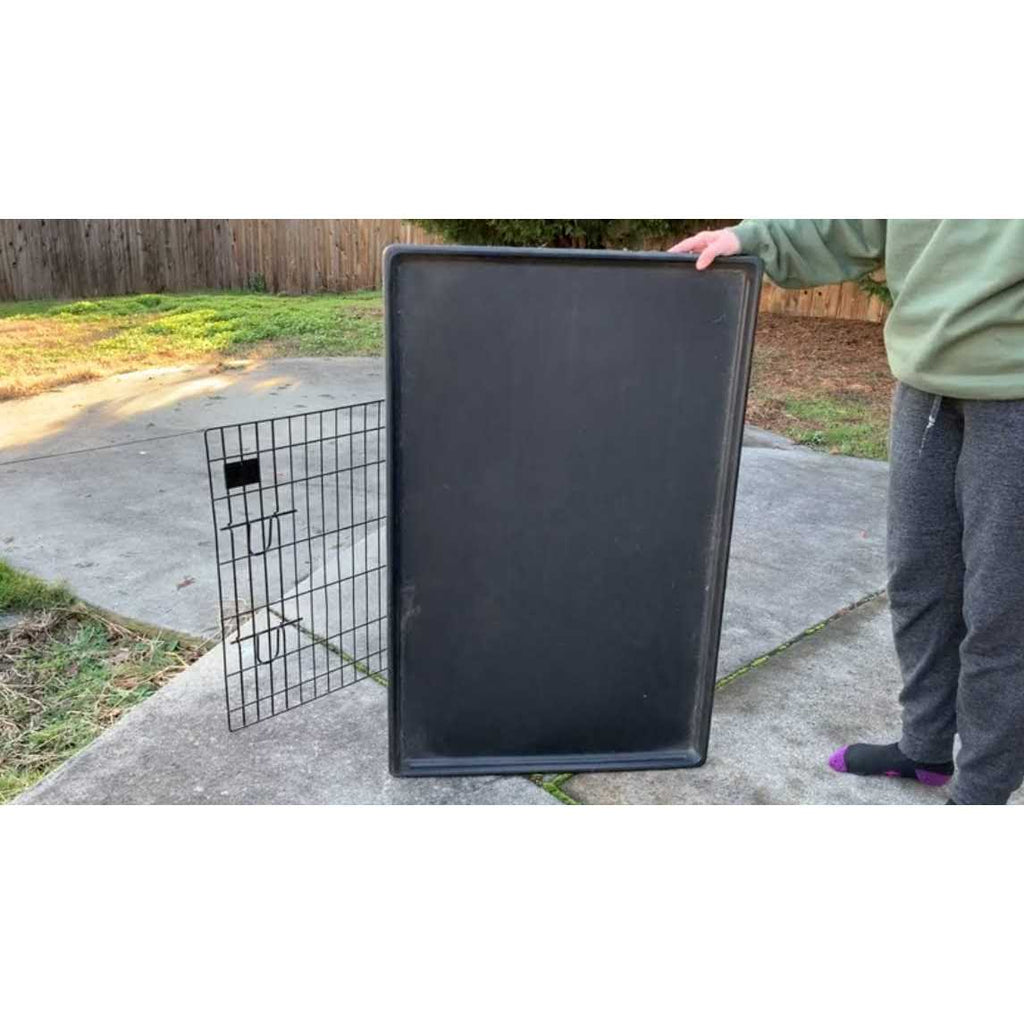 Medium 24 Inch Plastic Dog Crate Replacement Tray F4592