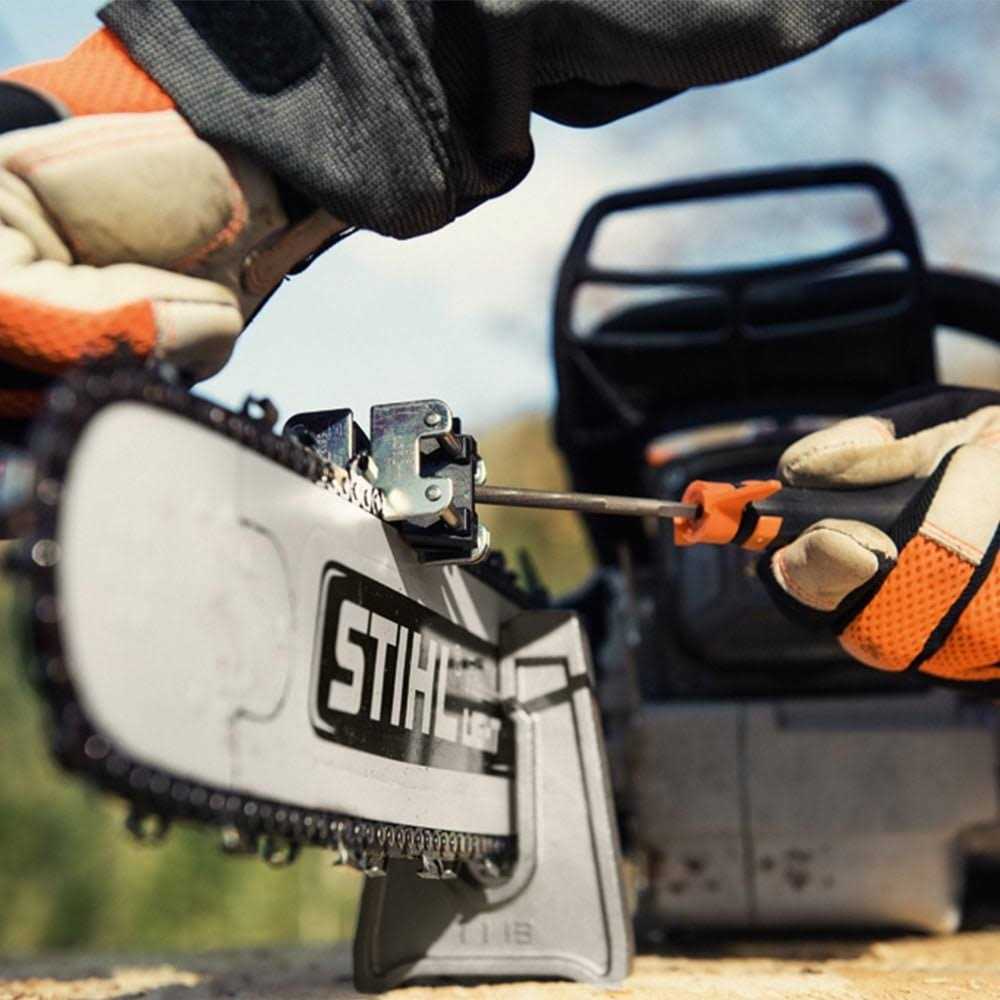 Heavy Duty Stump Vise V36320