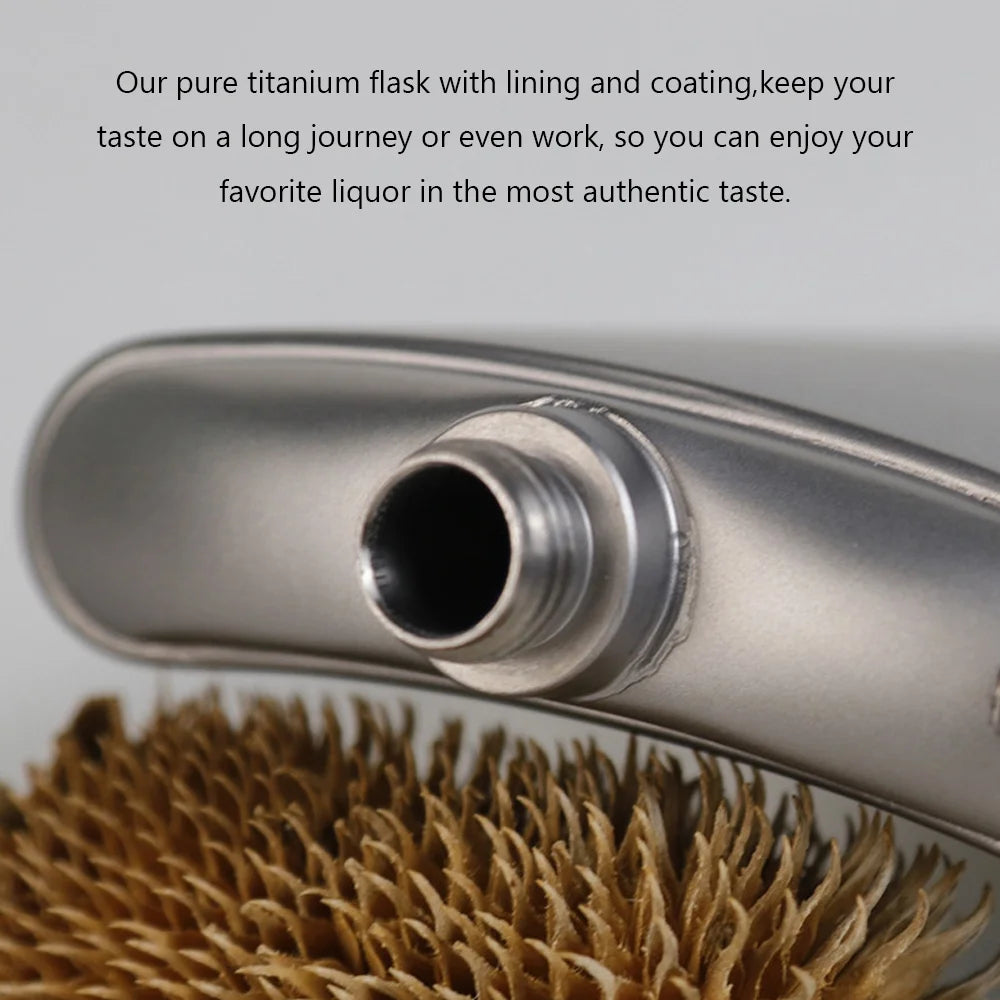 Titanium Flask Hip Flagon with Screw Clip Ultralight Hydration Flat Bottle with Ti Funnel U34737