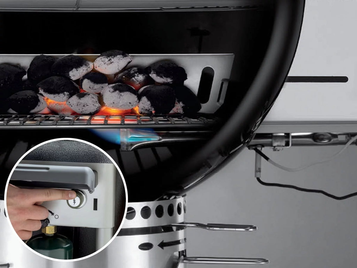 Black 22" Charcoal Grill O777