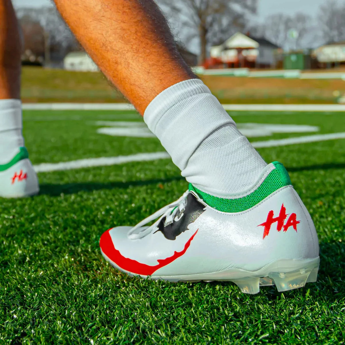 Youth Football Cleats V95984